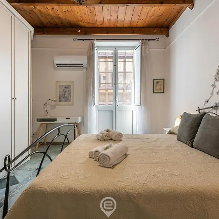 La Dama Dei Fiori Apartamento