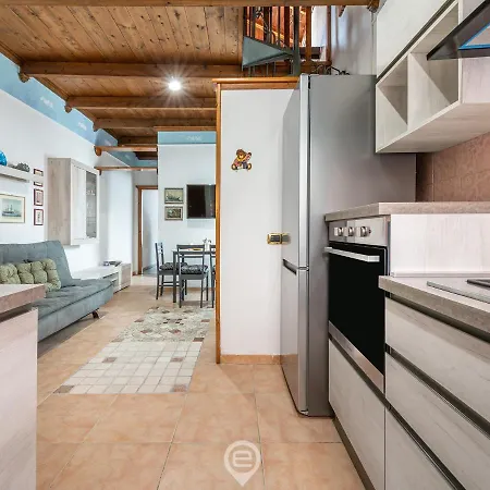 דירה Estay - Dama Dei Fiori Apartment קליארי