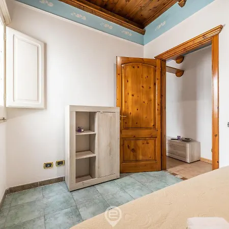 La Dama Dei Fiori Apartament Cagliari
