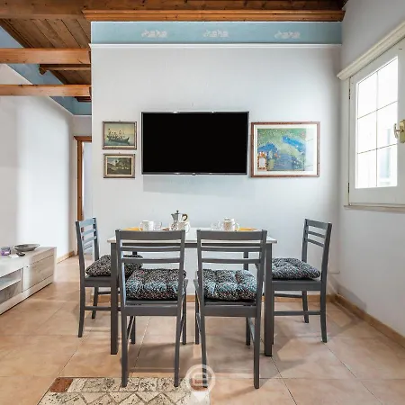La Dama Dei Fiori Apartment Cagliari